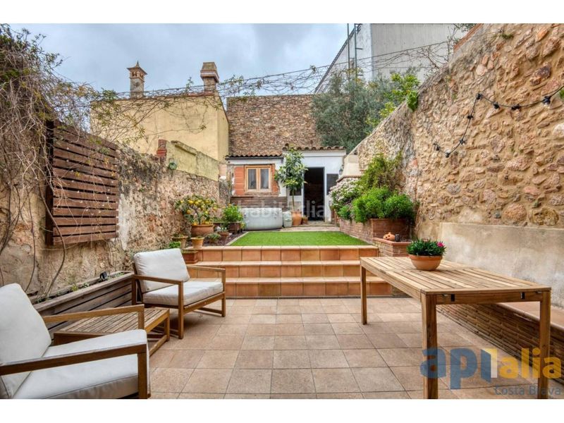 Foto ef19f211-5456-41d2-b19b-d9f5db8301be. Casa adossada amb calefacció a Eixample Sant Feliu de Guíxols