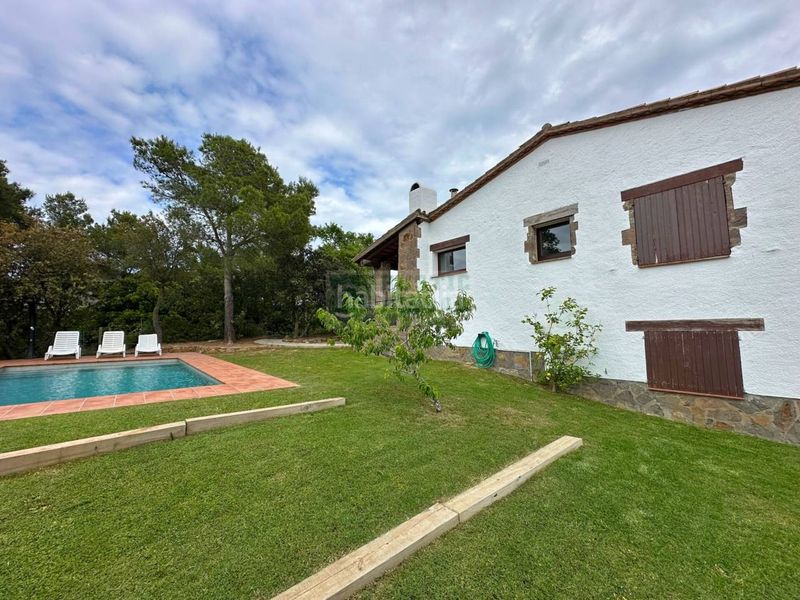 Foto 7fc41ca1-2b2f-4b3d-98d5-709c8558ef86. Rent house with heating pool in residencial Begur-esclanyà Begur