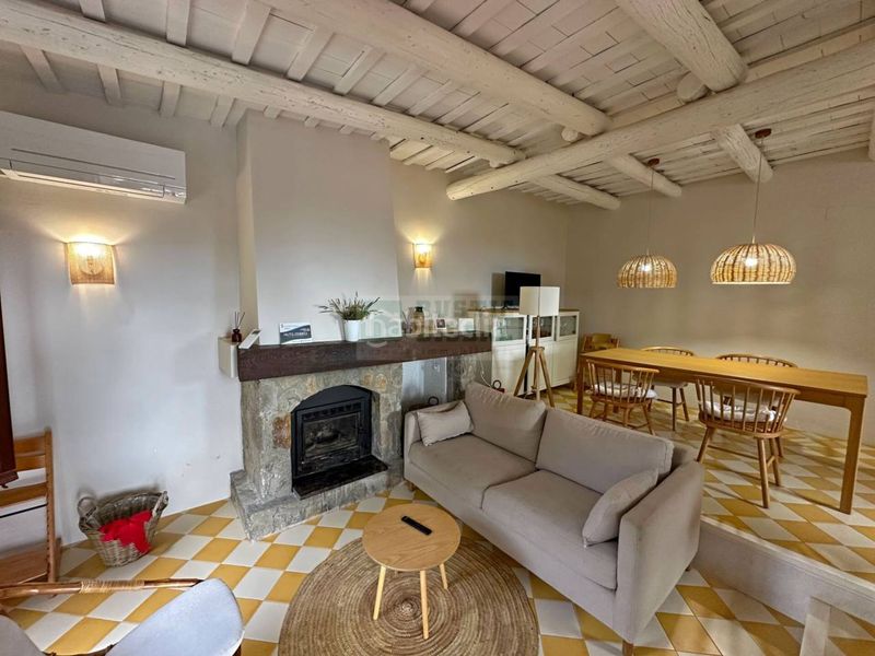 Foto 866d1bc2-1e10-4c48-acb7-996ee59fe99d. Rent house with heating pool in residencial Begur-esclanyà Begur
