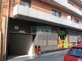 Lloguer Aparcament cotxe a Bisbal d´Empordà (La). Parking en alquiler en la bisbal dempordà