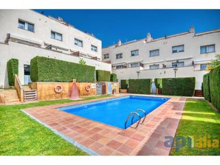Casa  Calle de logroño. Casa unifamiliar en venta en calle de logroño, sant feliu de guí