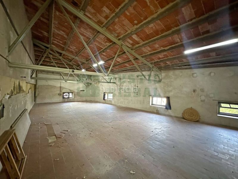 Foto c34d0ed0-dec4-4a18-8023-2264872a91bc. Pis a Bisbal d´Empordà (La)