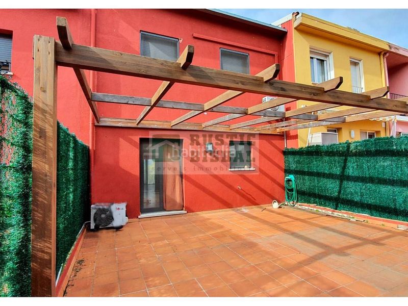 Foto f2f34189-6ace-4924-8516-e3f1c0083b78. Casa amb calefacció aparcament a Bisbal d´Empordà (La)