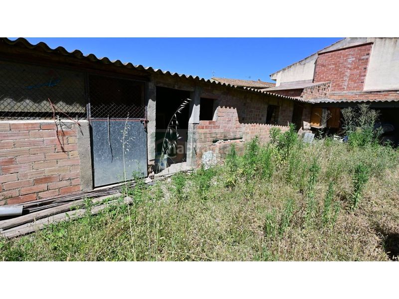 Foto d1545258-ddb3-4c6a-ac05-c4f0d312a324. Masia amb calefacció a Pontós
