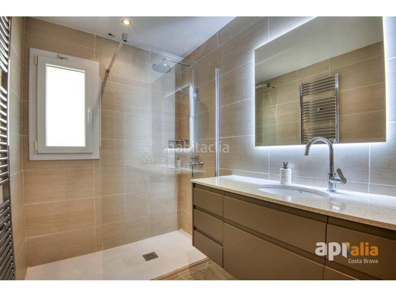 Foto d75c1489-7329-4f5c-b7fa-dd60a5b91bef. Xalet amb calefacció aparcament piscina a Cabanyes-Mas Ambrós-Mas Pallí Calonge