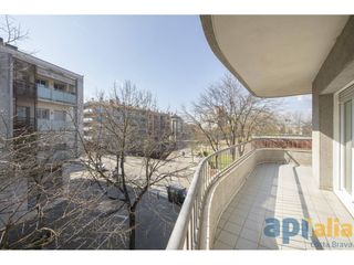 Piso  Calle illa. Piso en venta en calle illa, girona
