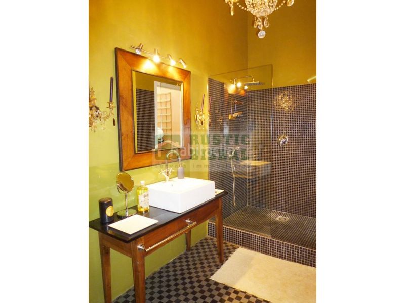 Foto 6df69512-8090-4587-b388-f6f916f1574c. Rent country house with heating in Navata
