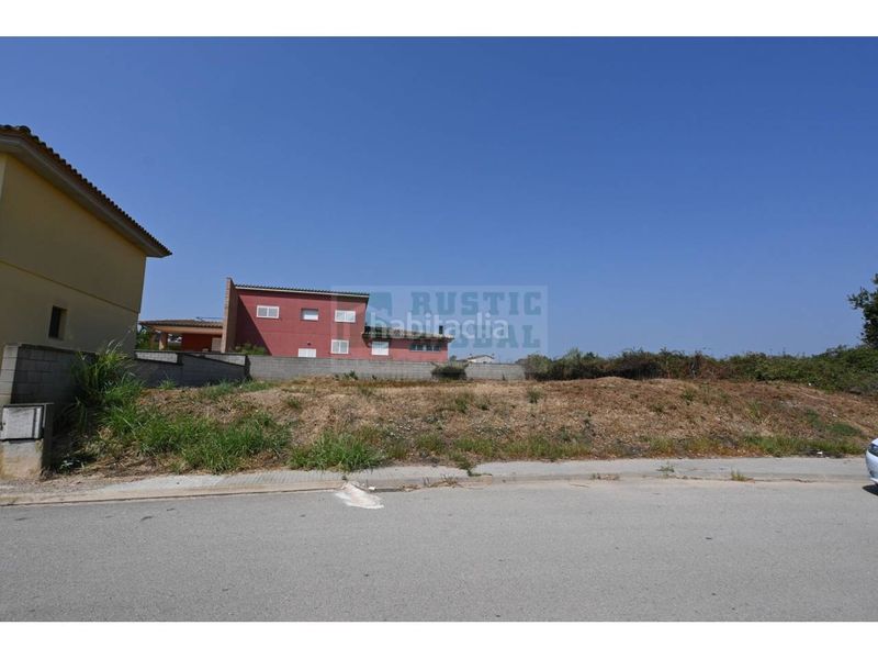 Foto bd9e2600-08bd-4bc4-8ac3-798846796970. Terreno residencial parcela edificable en venta , baix empordà en Verges