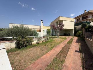 Maison à Forallac. Casa con jardín y terrazas en venta en vulpellac, baix empordà