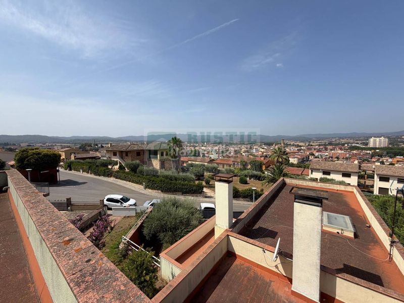 Foto d573a763-f2fc-48fc-abc8-b5e0de839af4. Casa amb calefacció a Forallac