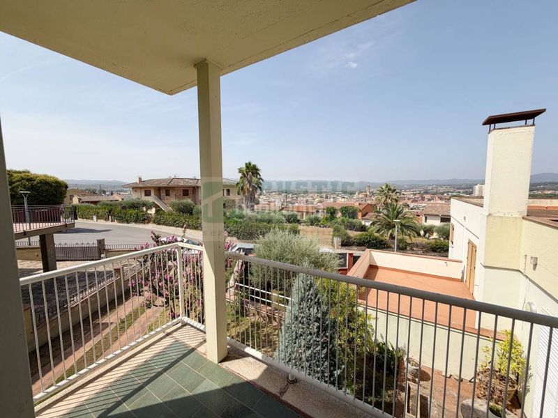 Foto f5759a41-c77a-4b97-a44a-85bacf08b69e. Casa amb calefacció a Forallac