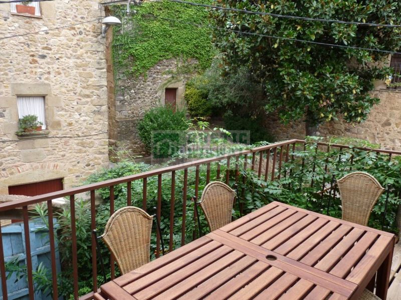 Foto 675c53e0-d4e4-43b8-90be-4555d4a47775. Lloguer masia amb calefacció aparcament a Corçà