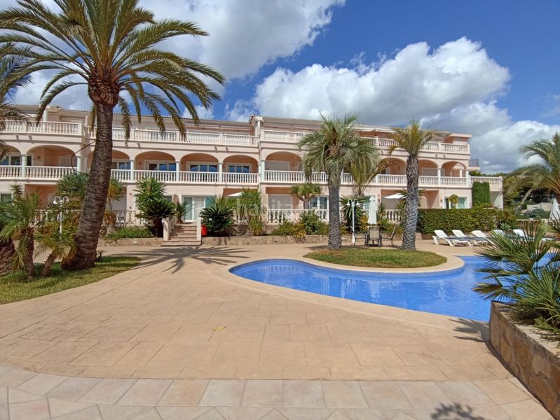 Foto 0705e6fb-9101-4054-9b64-bc13e8405f80. Apartament amb calefacció aparcament piscina a La Fustera Benissa