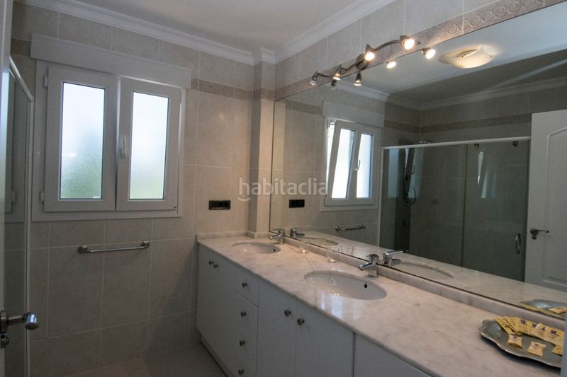 Foto 27c428b4-aa17-4500-9de0-d77b407a83b5. Apartament amb calefacció aparcament piscina a La Fustera Benissa