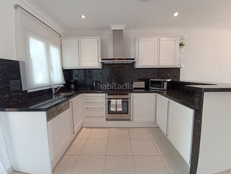 Foto 6a728659-2f84-46ee-830a-af8c83fcca23. Apartament amb calefacció aparcament piscina a La Fustera Benissa