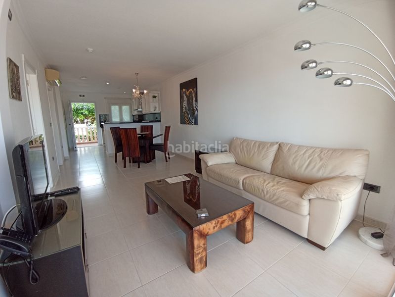 Foto fcbfde70-8c0b-4e84-b200-41c7f84fc759. Apartament amb calefacció aparcament piscina a La Fustera Benissa