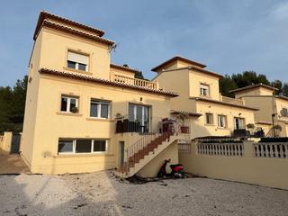 Chalet in La Empedrola