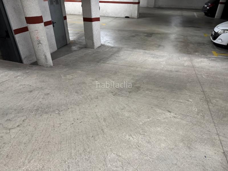 Foto c63f8657-58ed-40fa-bb10-2302b6c41b08. Parking coche en Teulada