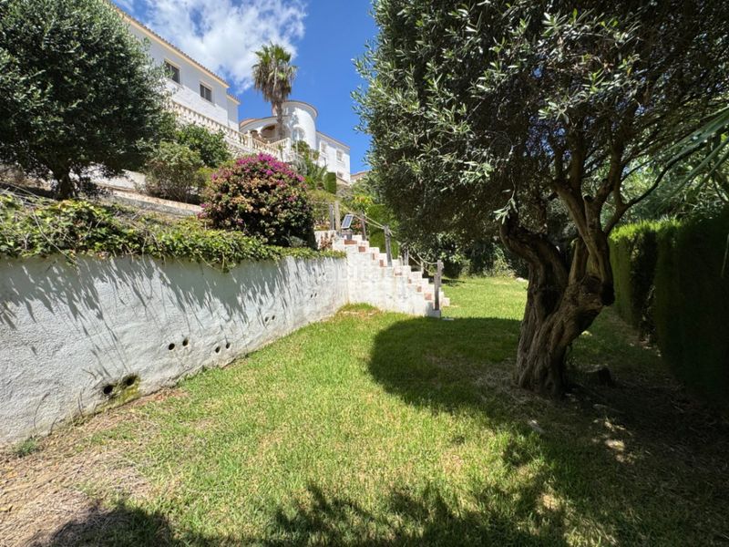 Foto 6694821f-15d1-4bec-aa4e-77147b00a8a3. Chalet en Cala Advocat-Baladrar Benissa