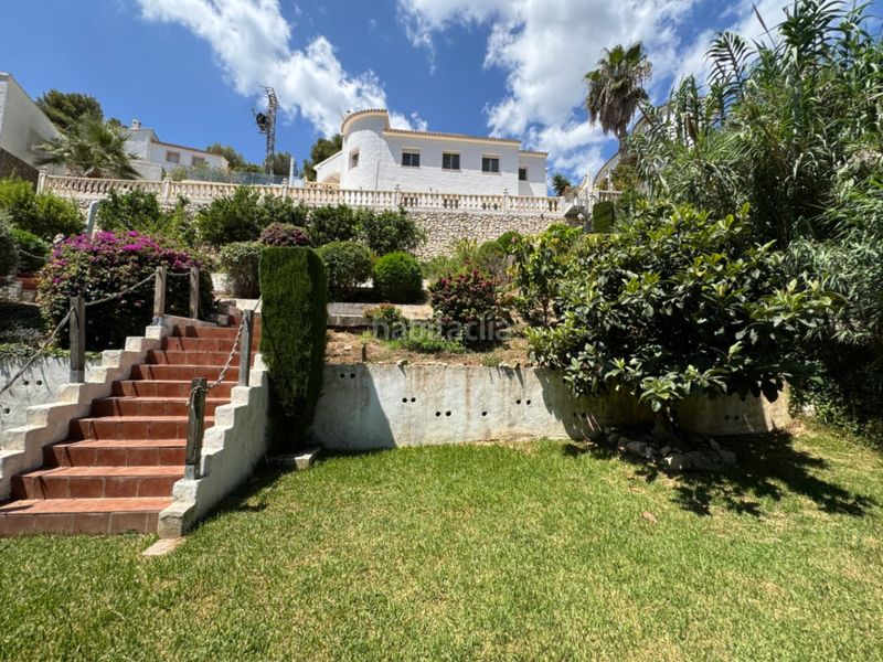 Foto 9c91ad2b-fd0a-4c70-b7fb-83ae39beb585. Chalet en Cala Advocat-Baladrar Benissa