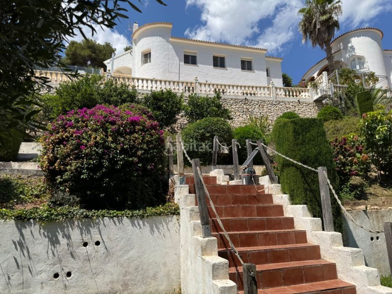 Foto e652cd6c-4075-422b-b1ef-7c58d1347b86. Chalet en Cala Advocat-Baladrar Benissa