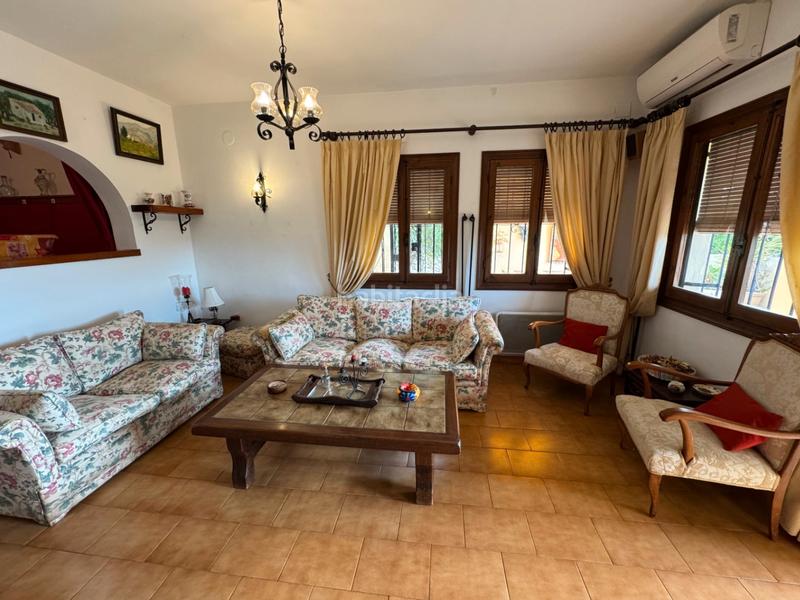 Foto 6483c055-d2dd-46b1-953d-ae98cf506ff9. Piccolo appartamento con riscaldamento piscina in Teulada