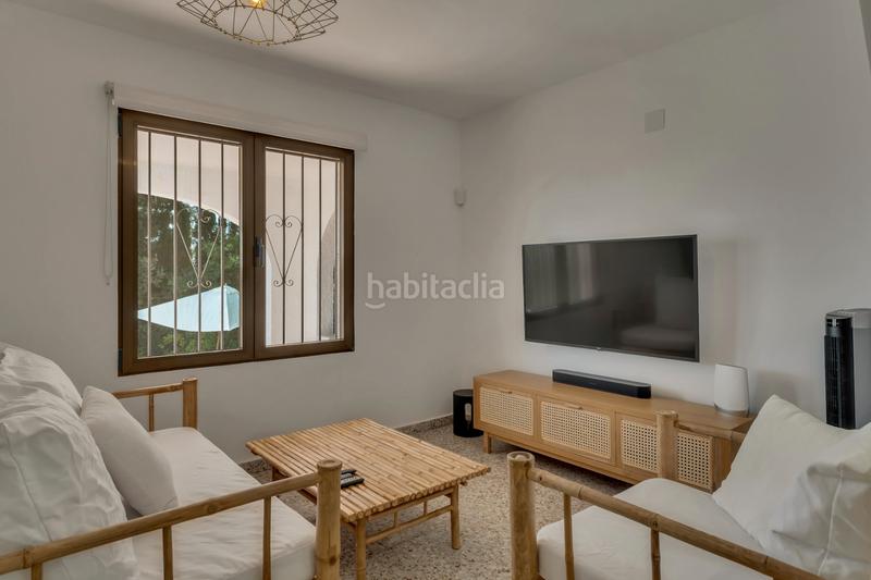 Foto 8dd0051d-8e29-4429-8119-4d3b1db1cb25. Chalet en Cala Advocat-Baladrar Benissa