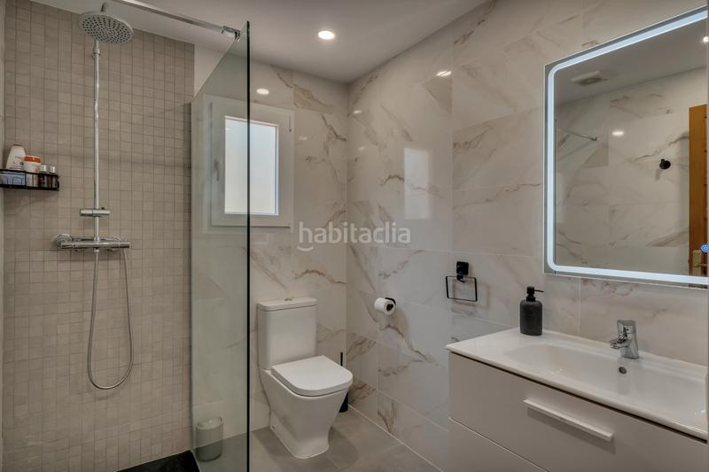 Foto 9b025b2d-2f3b-4862-ac79-4f46432456ce. Chalet en Cala Advocat-Baladrar Benissa