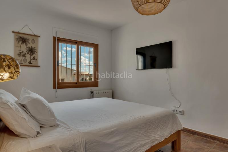 Foto d81841ef-a016-40a1-bafc-475c672d976e. Chalet en Cala Advocat-Baladrar Benissa