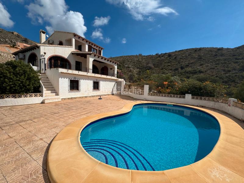 Foto 5ca7c634-137f-4aad-9ba6-5cf72fb4893f. Chalet con riscaldamento parcheggio piscina in El Portet-Pla del Mar Moraira