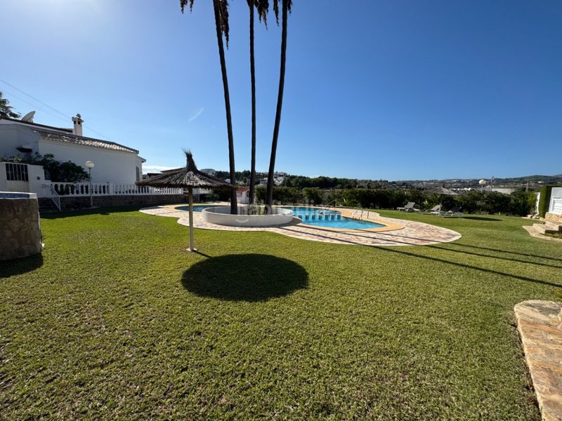 Foto d9b77633-c8db-477b-a10e-959dccbbd702. Casa amb calefacció aparcament piscina a Paichi Moraira