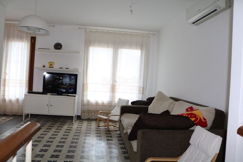 Foto d06e04b4-b2d7-4cb0-b9fc-be21afd95618. Masia amb aparcament a Orba