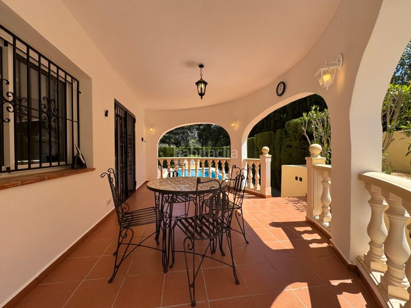 Foto f718fc38-3d1b-4e30-bf3e-a616d77f304b. Chalet en Cala Advocat-Baladrar Benissa