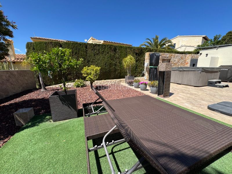 Foto 4f04832a-8f35-4fd4-a4d5-a6f0fff9d88e. Chalet en Paichi Moraira
