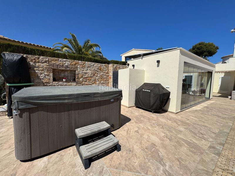 Foto aff2a658-a15d-4019-8d51-7995b0367926. Chalet en Paichi Moraira