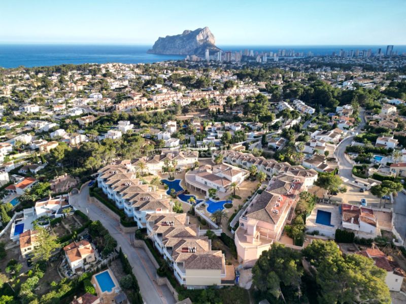 Foto abe049d2-21b0-42c1-a426-b13da1f234c9. Apartament amb calefacció aparcament piscina a La Fustera Benissa
