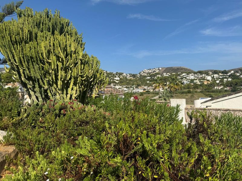 Foto a8e64334-b2ac-428f-8074-e19f736b6a13. Xalet amb calefacció aparcament piscina a Benimeit-Tabaira Moraira
