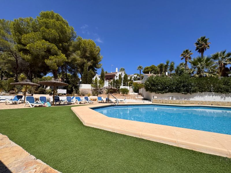 Foto 810bb457-cd29-4fa1-801c-08e2eeaf3cba. Casa amb calefacció aparcament piscina a Paichi Moraira