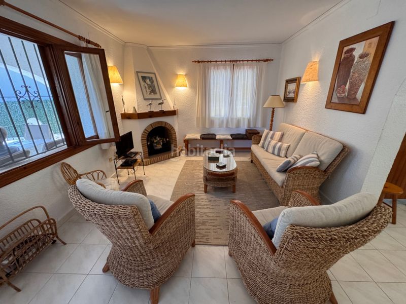 Foto c6835a76-7f5a-4a80-9674-79e199caf329. Casa amb calefacció aparcament piscina a Paichi Moraira