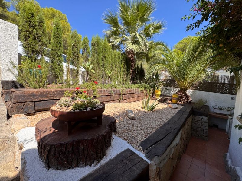 Foto ea6f7d46-7c7b-481d-be11-f5e2822265a2. Casa amb calefacció aparcament piscina a Paichi Moraira
