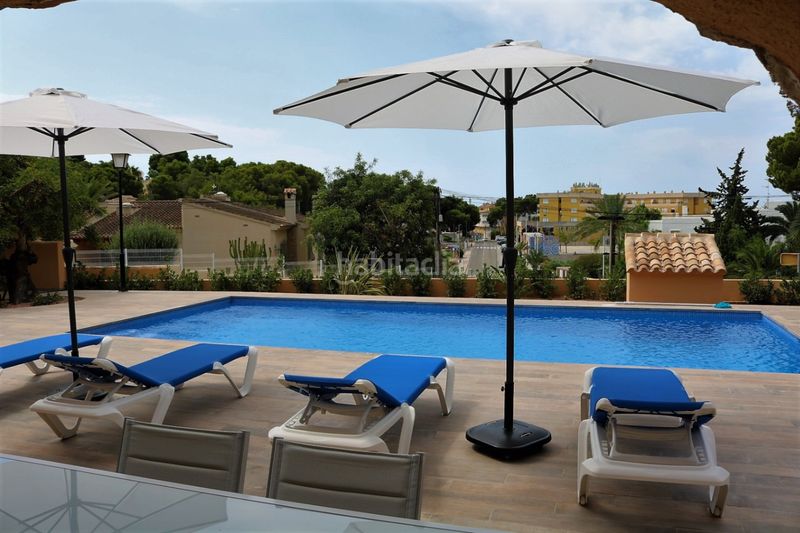 Foto 0bcd0c85-2075-4d21-8762-0b4a8f0501ba. Lloguer xalet amb calefacció aparcament piscina a Moraira