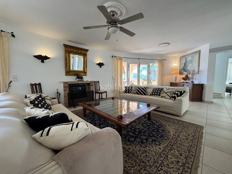 Foto 5ba7cc02-a45e-4cd6-9c86-8b86e68d5382. Xalet amb calefacció aparcament piscina a Paichi Moraira