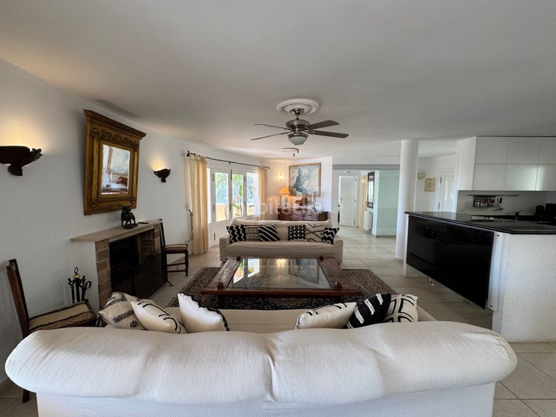 Foto 9e1f3231-79a0-47ea-96a6-44198a27a310. Xalet amb calefacció aparcament piscina a Paichi Moraira