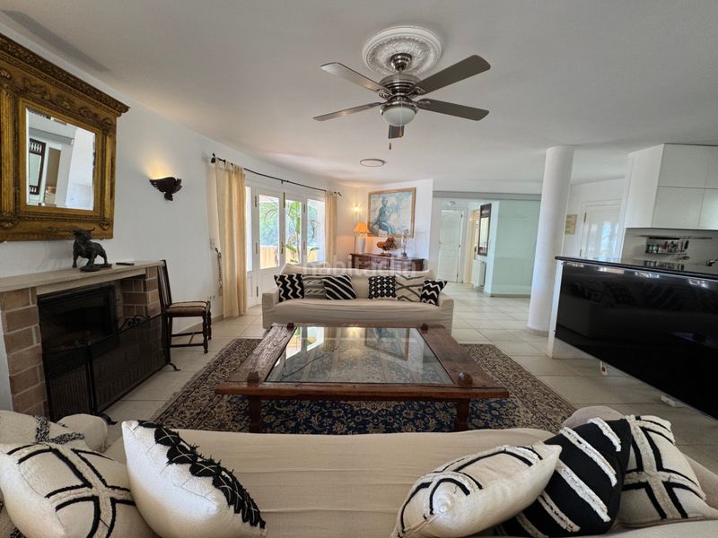 Foto be0d604f-0f59-41d1-9593-3cb92cef8b19. Xalet amb calefacció aparcament piscina a Paichi Moraira