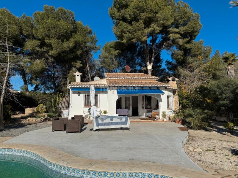 Foto 84fb3c8a-ae3a-4241-8b6c-fc37390a1575. Xalet amb aparcament piscina a Paichi Moraira