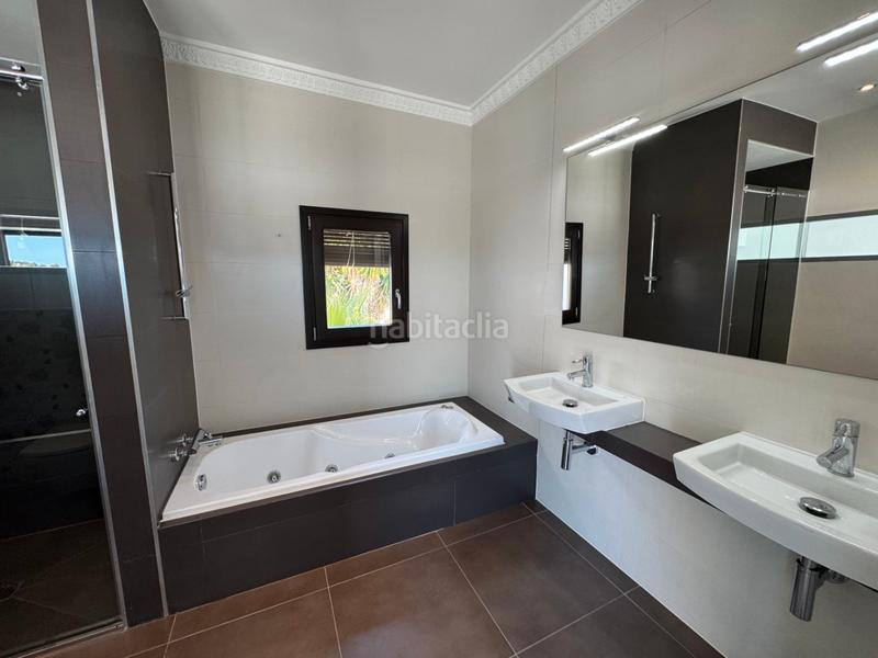 Foto 4394a742-4807-47ab-ad7c-9385a5d4eb33. Chalet avec chauffage parking piscine dans Benimeit-Tabaira Moraira