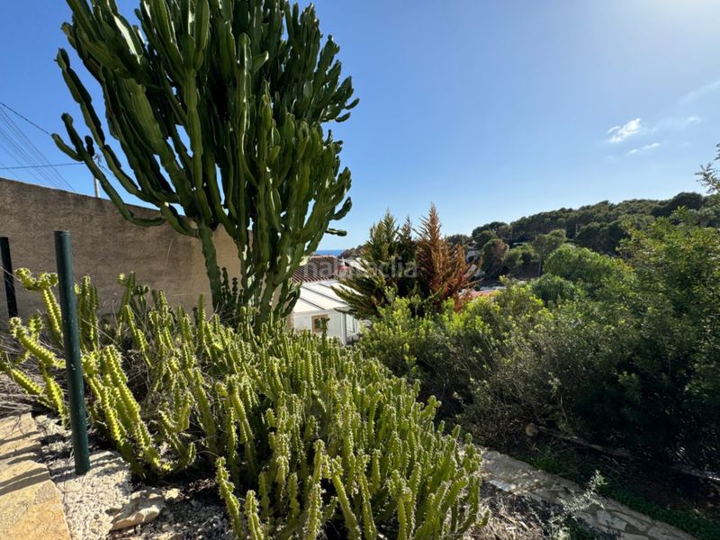 Foto 6ac668b1-3585-400c-9c58-c0acb9d9a1e0. Terreny residencial a Cala Advocat-Baladrar Benissa