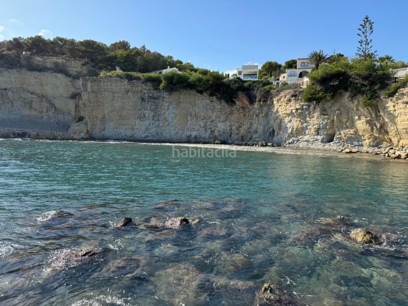 Foto e2944cc4-ed57-41d1-afdb-b598bc23ea84. Terreny residencial a Cala Advocat-Baladrar Benissa