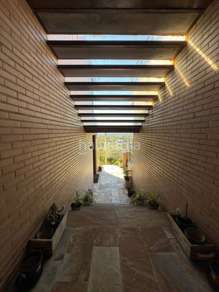 Foto 27e0375d-22fb-4cd5-90d0-038f2a50c9de. Xalet amb calefacció aparcament piscina a El Peñalar - Arroyo de Trofas - Montealegre Torrelodones