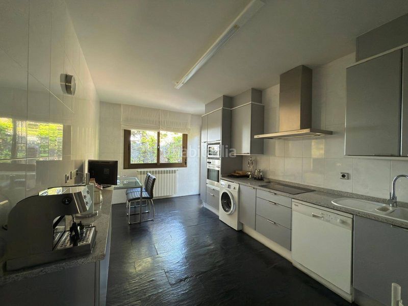 Foto 315b70fc-00c0-458c-8601-cc7c0db0455e. Xalet amb calefacció aparcament piscina a El Peñalar - Arroyo de Trofas - Montealegre Torrelodones